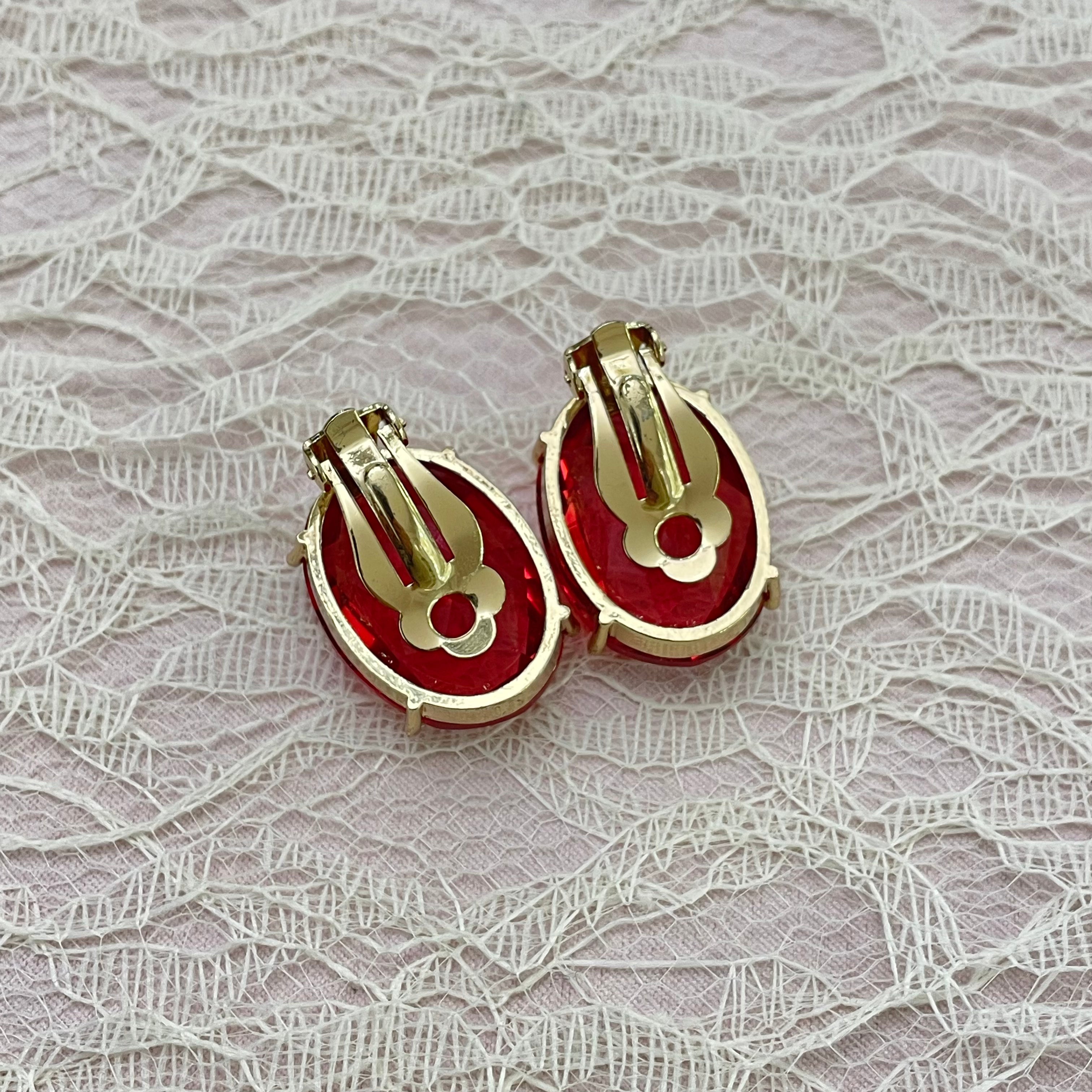 Red oval clips earrings