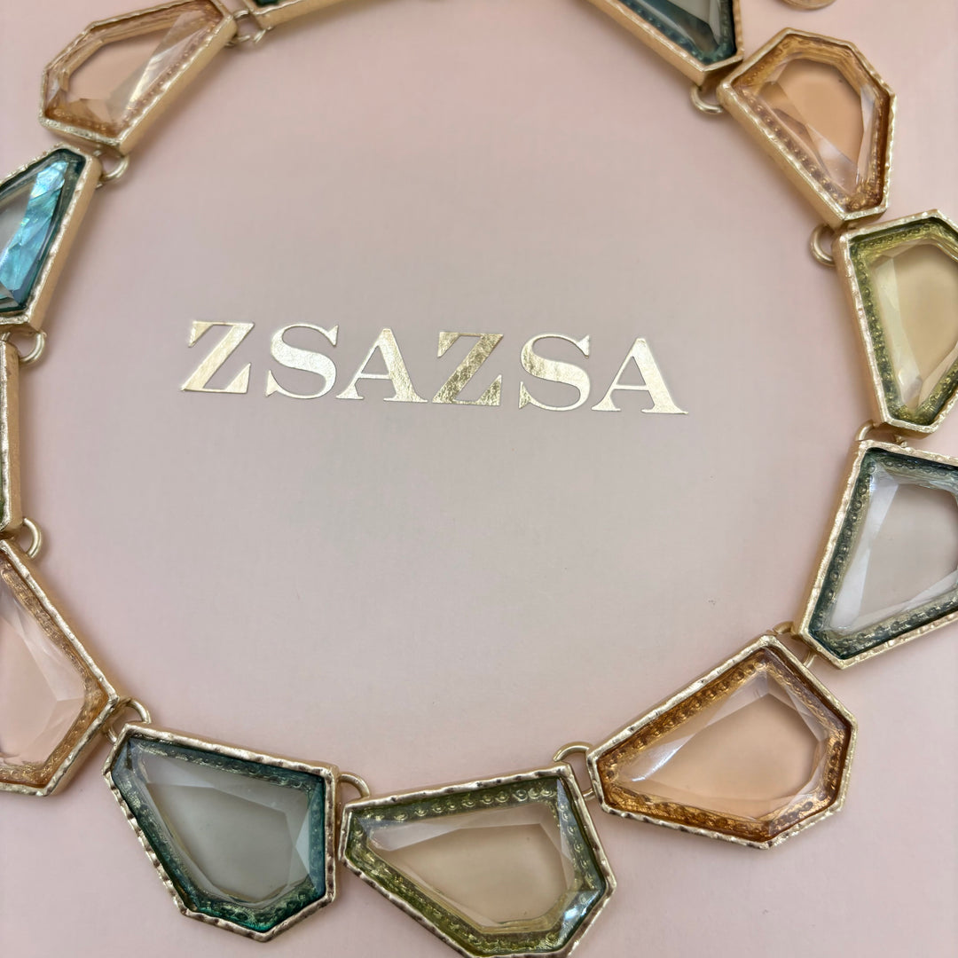 Resin necklace