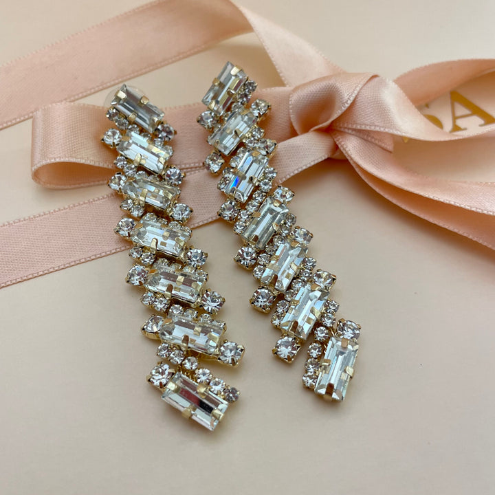 Elegant earrings