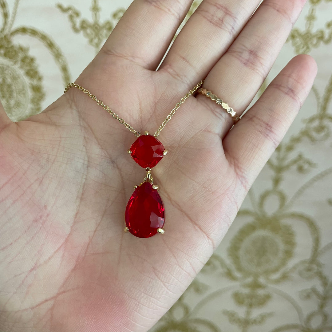 Pendant necklace