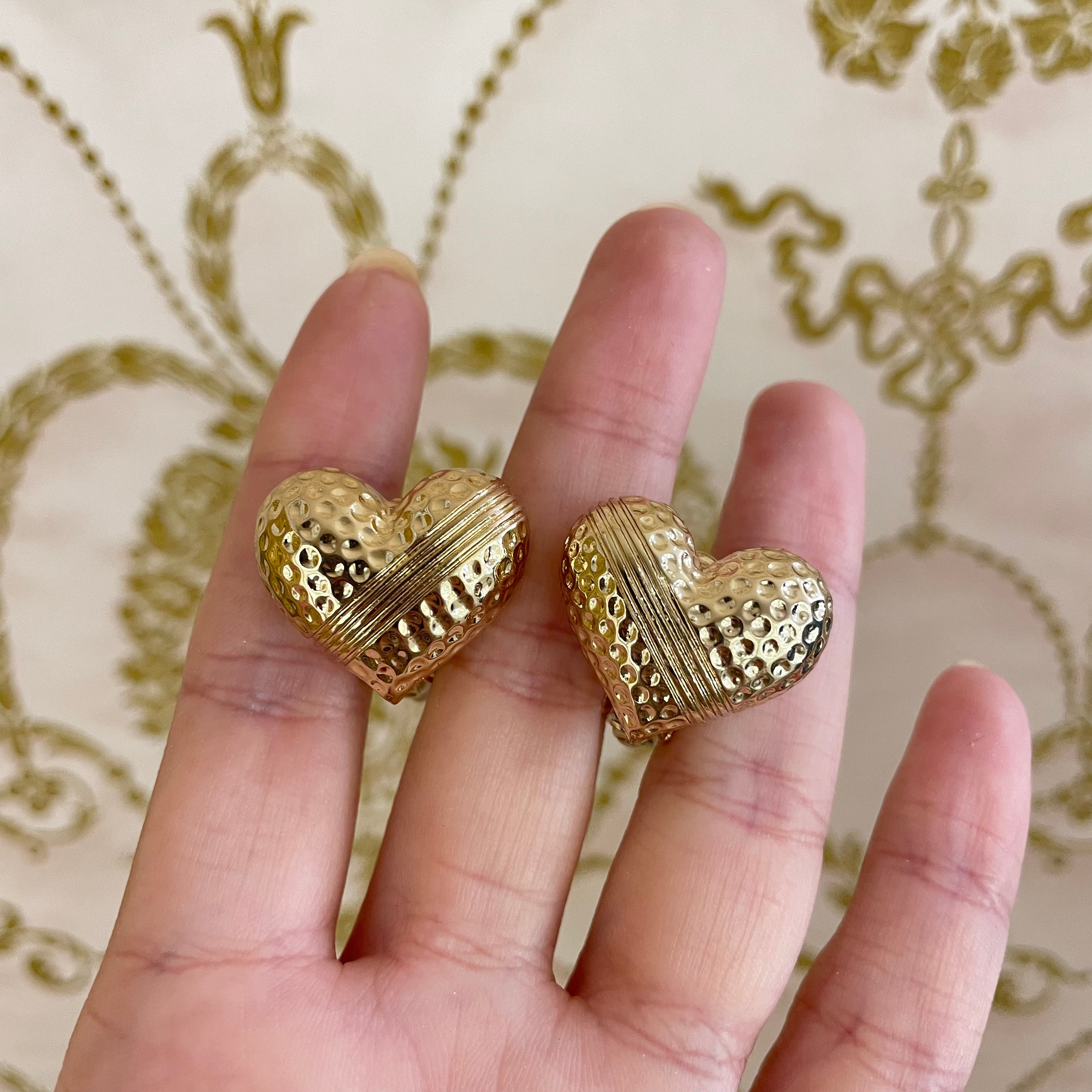 Heart clips earrings