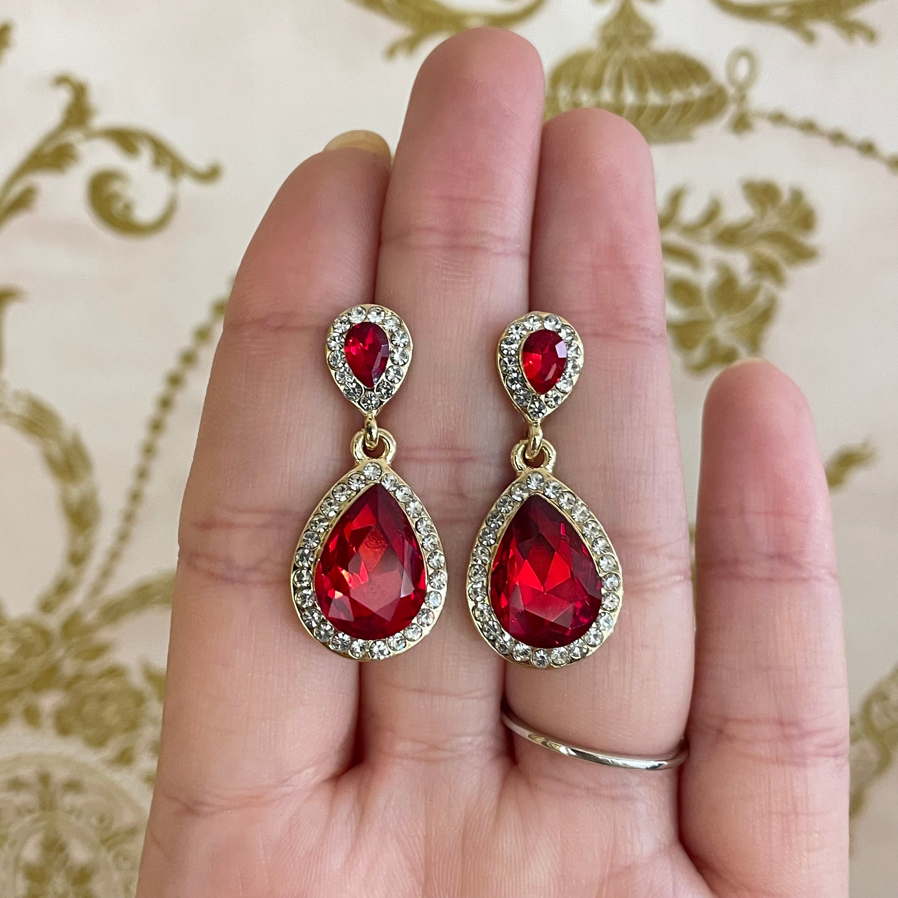 Double teardrop red earrings