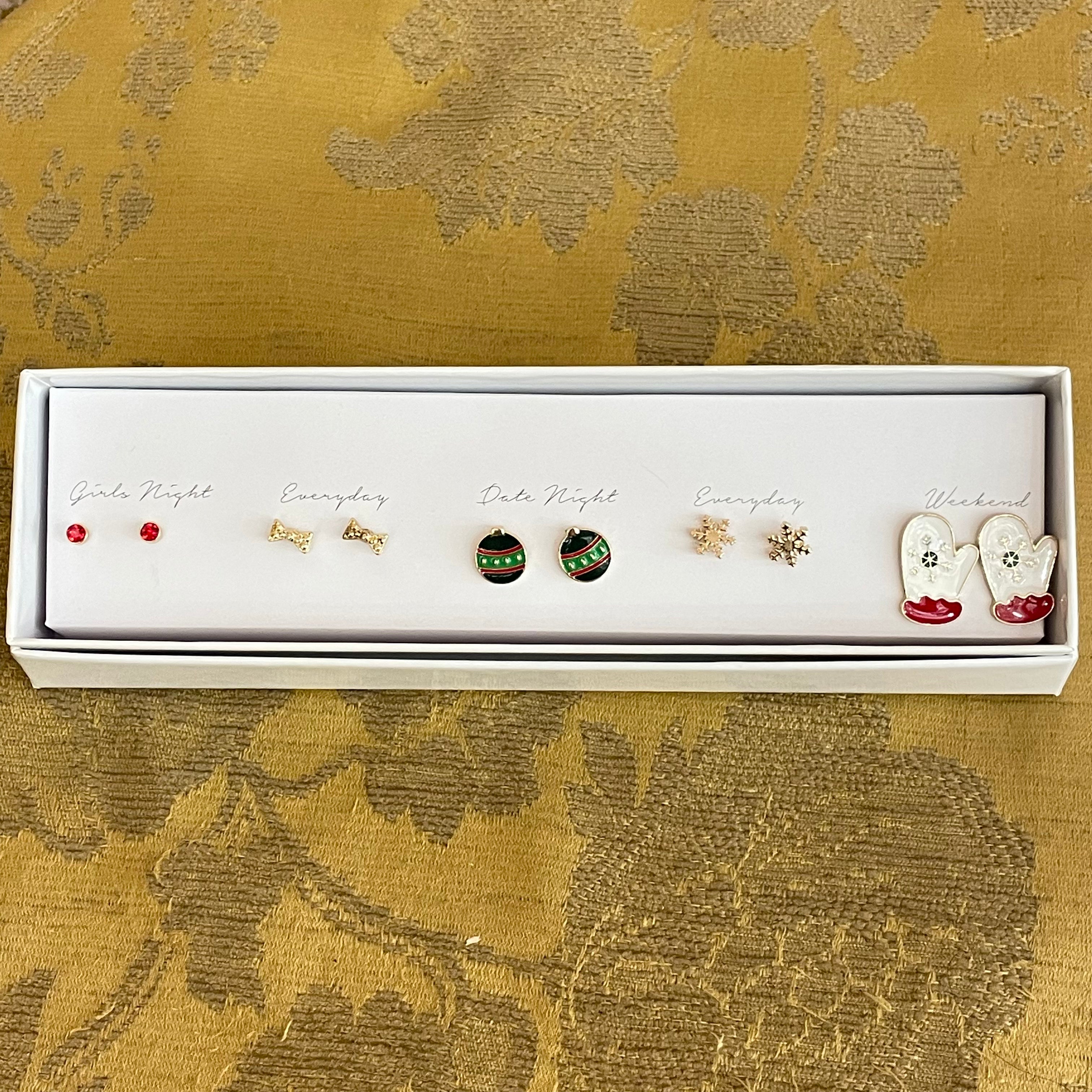 Christmas studs pack