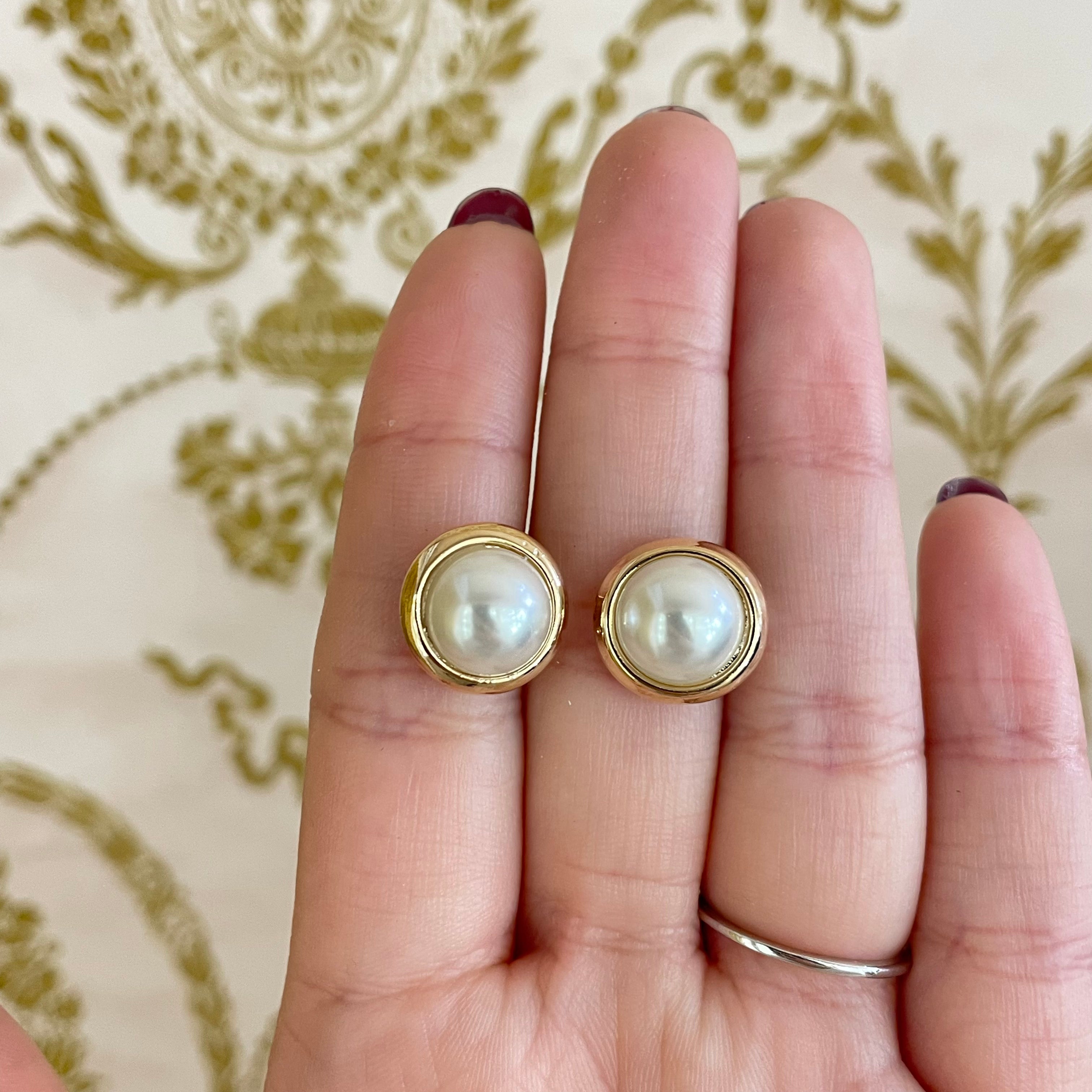 Basic pearls gold clips earrings