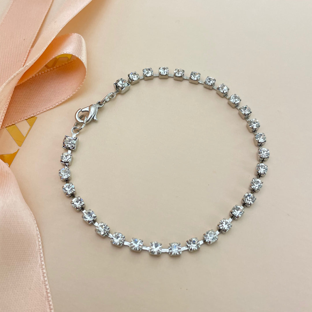 Tennis bracelet