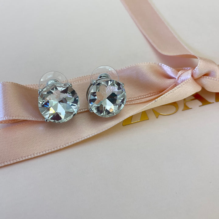 Round earrings