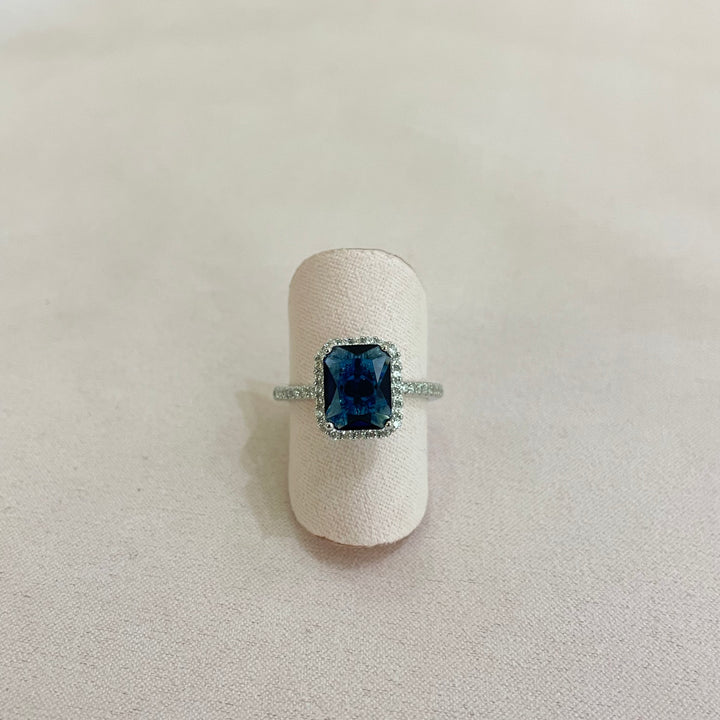 Elegant navy blue CZ ring