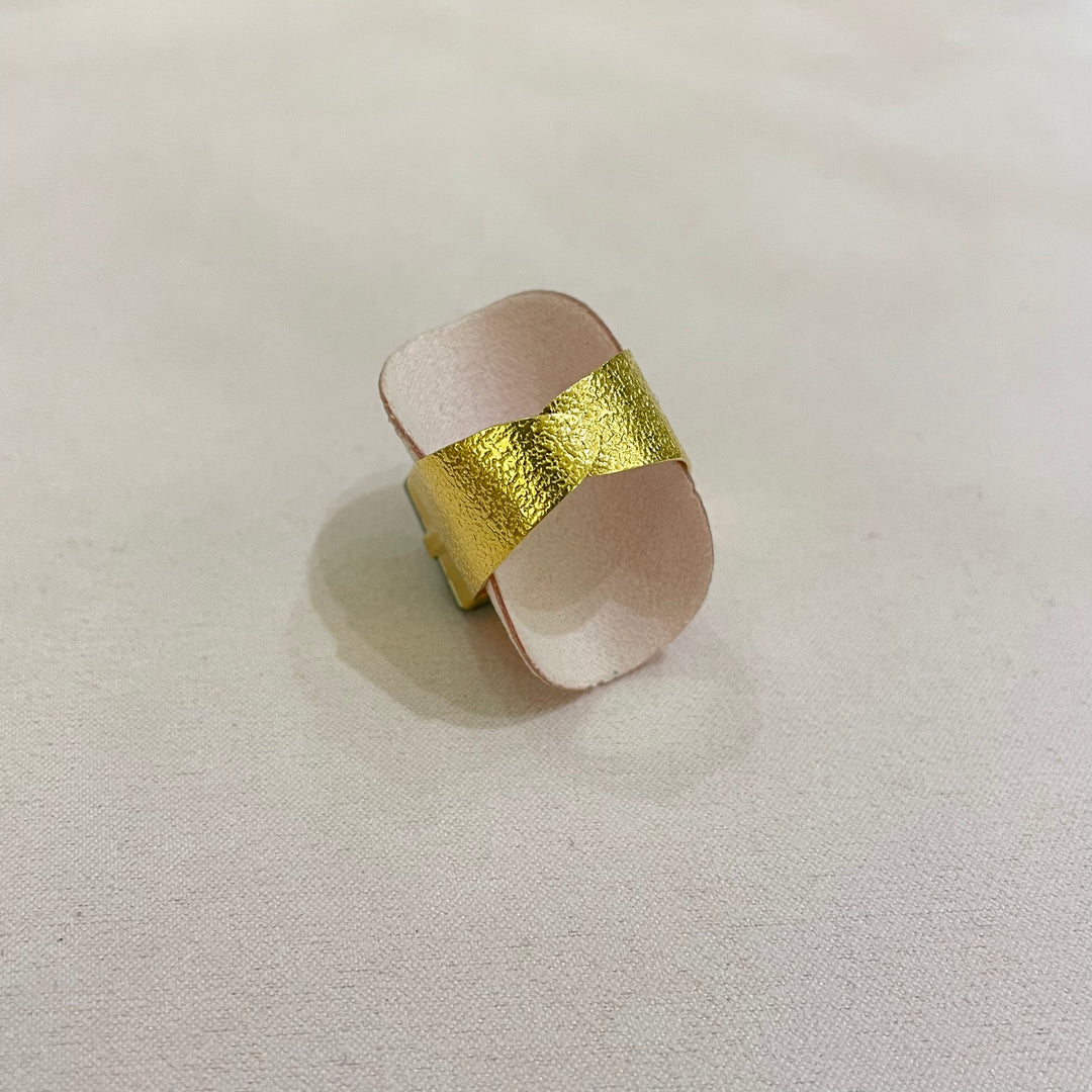 Elegant green  Swarovski crystal ring