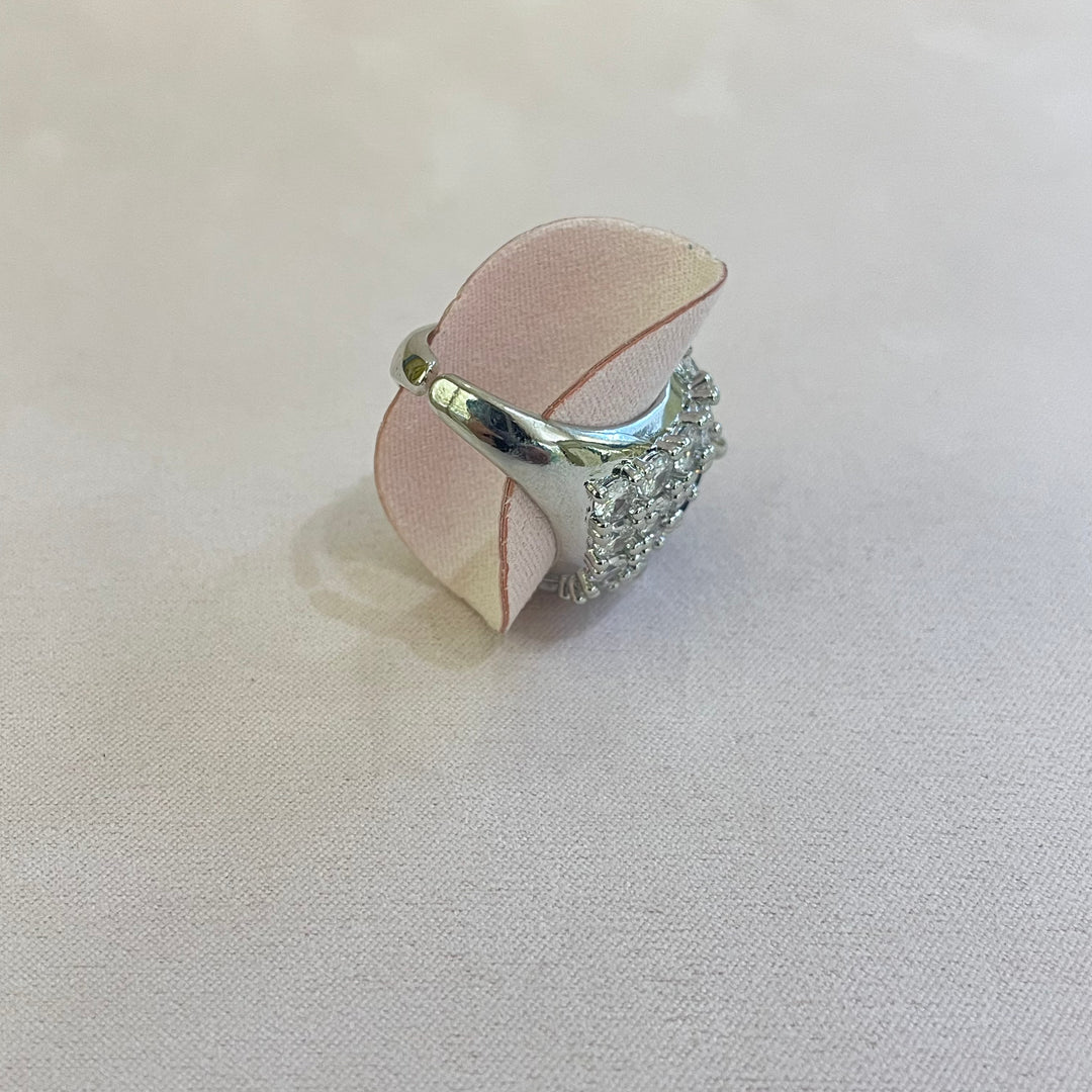 Elegant ring navy blue Swarovski crystal