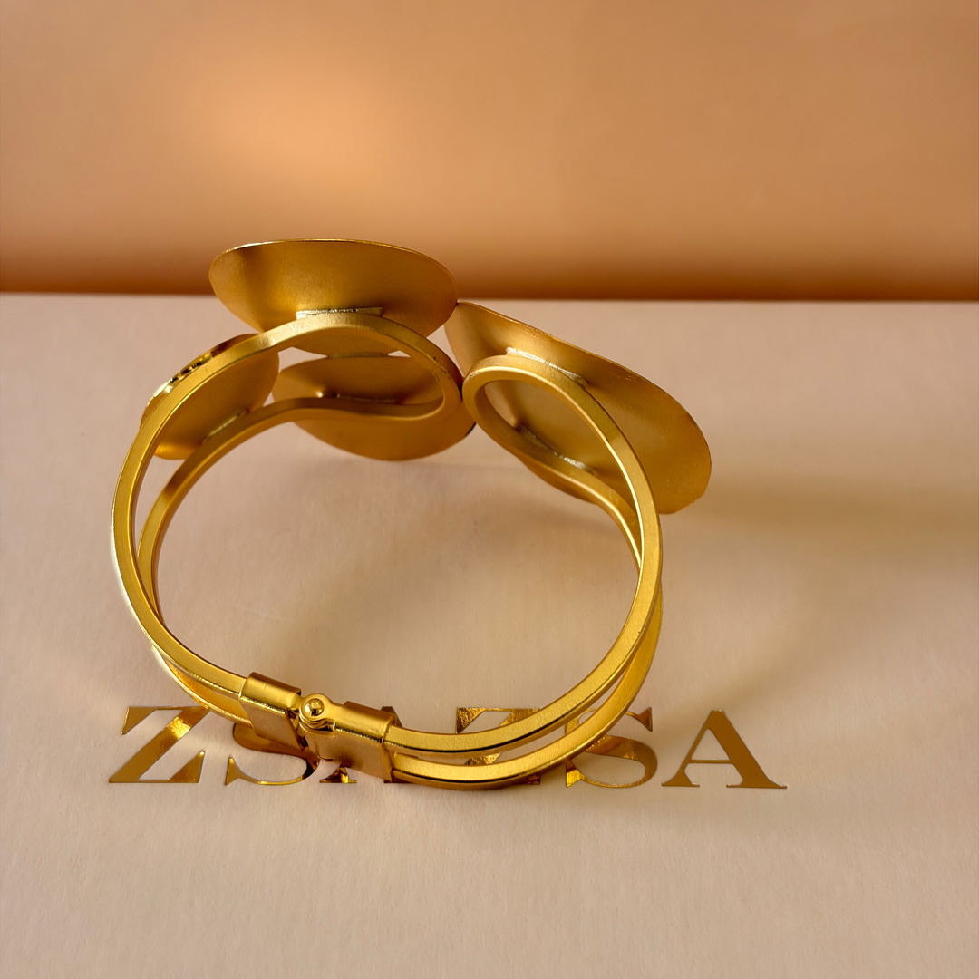 Handmade 4 Plain Circle Open Magnetic Bangle   | Gold Plated | ZsaZsa