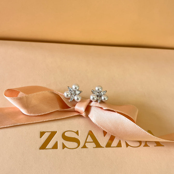 Marquise Zircone and white pearls white gold plated studs