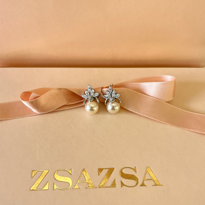 Marquise zircone and cream pearls white gold plated studs