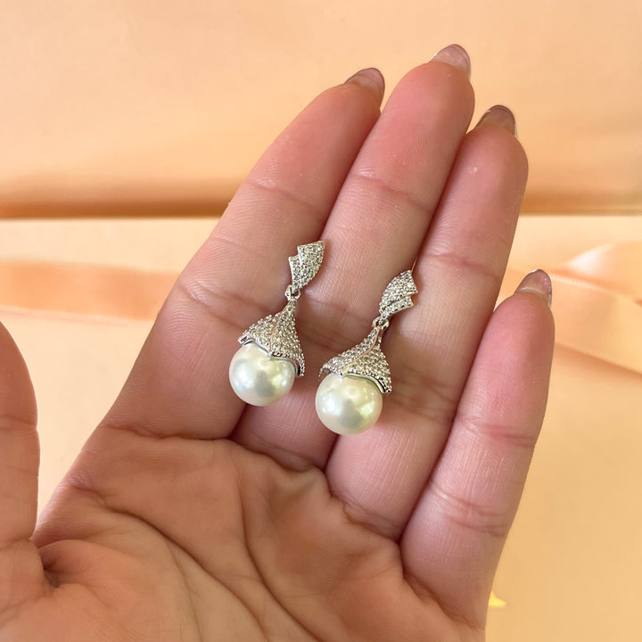 zircone and white pearls white gold plated bell earrings