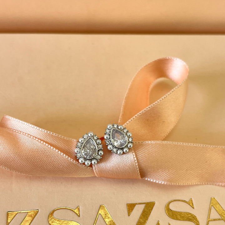 Teardrop zircone and white pearls white gold plated studs