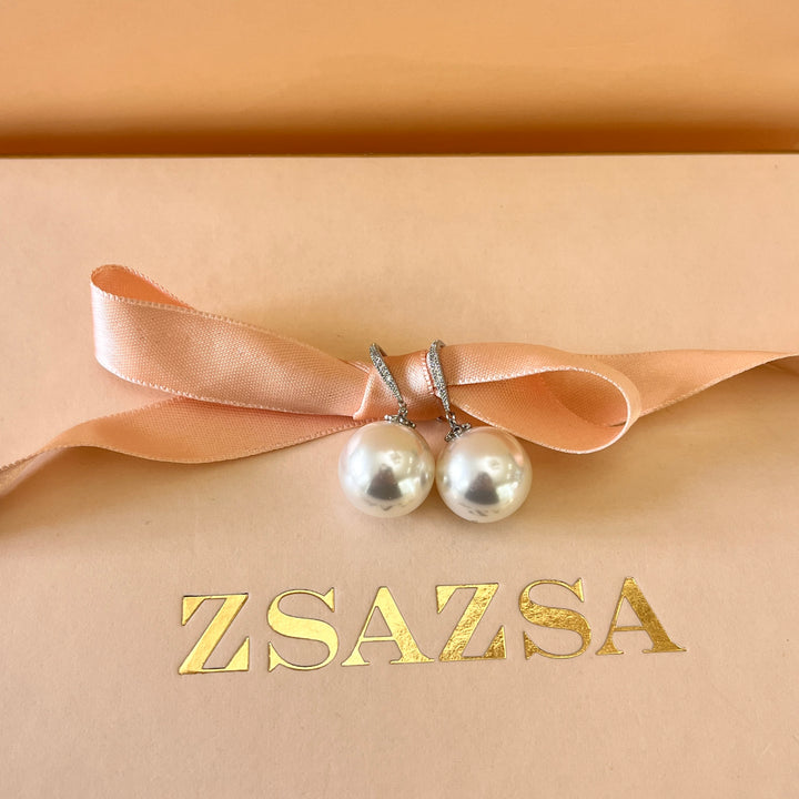 Zircone and white pearls white gold plated hooks