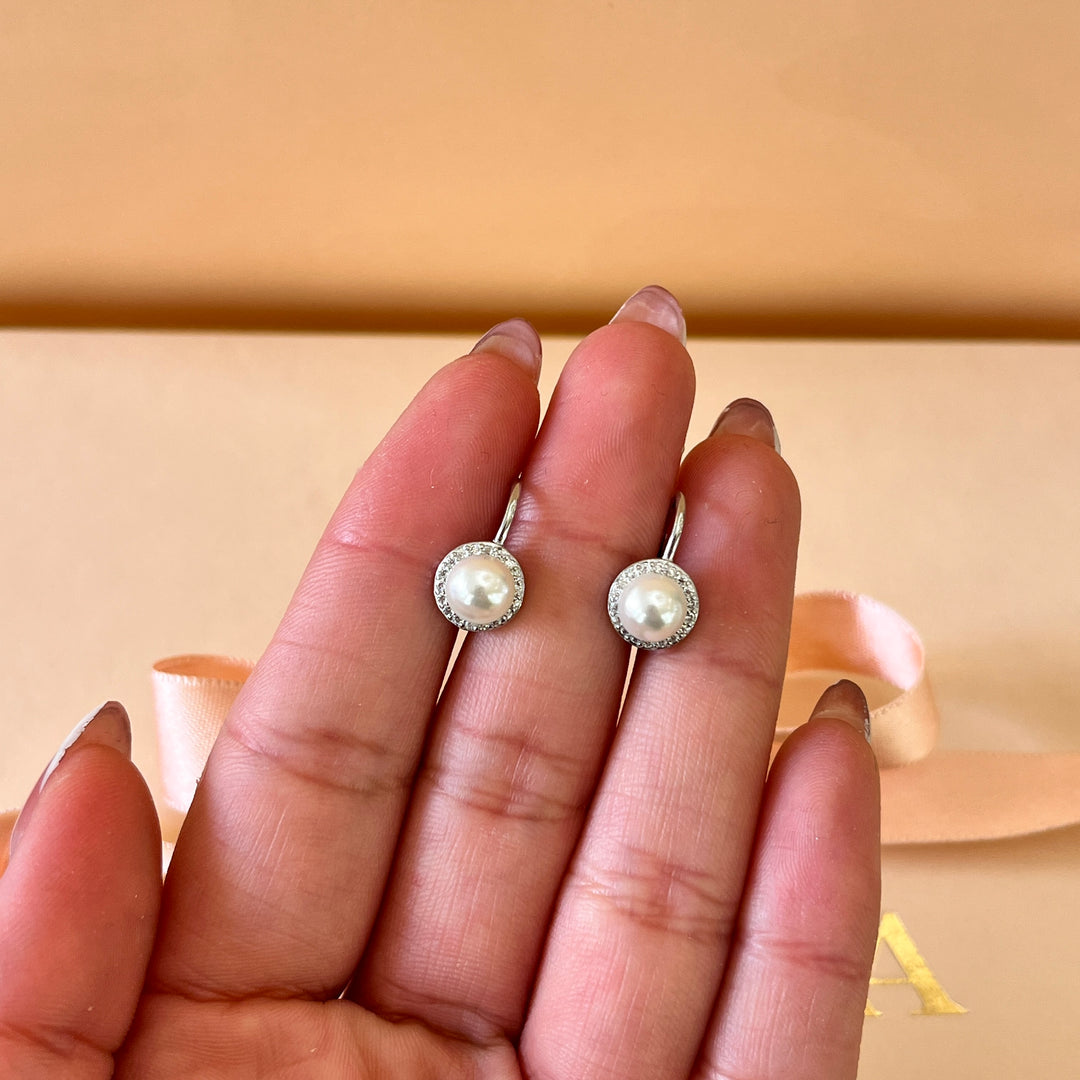 Zircone and white pearls sterling silver hooks