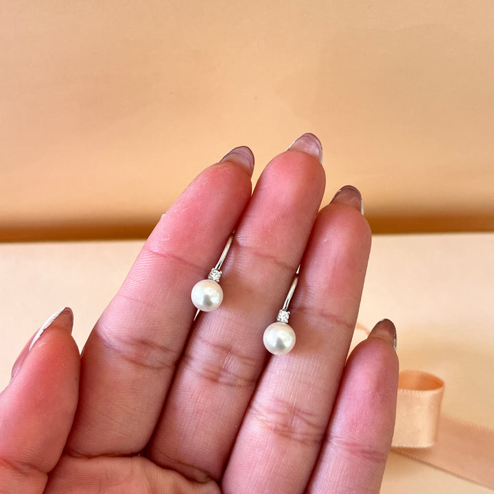 Zircone and white pearls sterling silver hooks