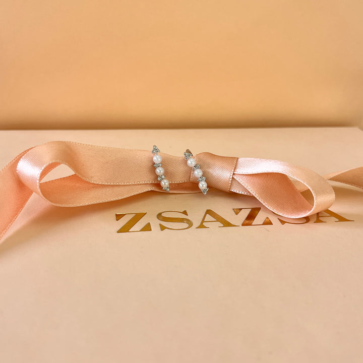 Zircone and white pearls white gold plated hooks