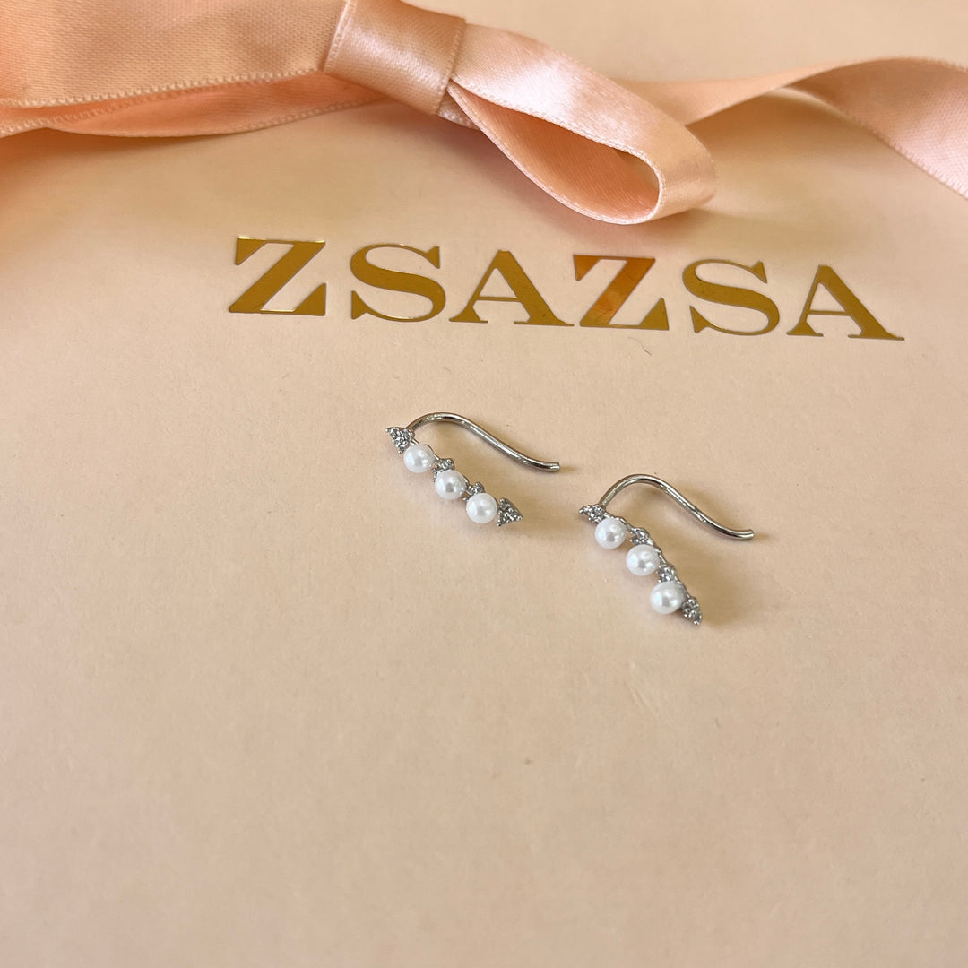 Zircone and white pearls white gold plated hooks