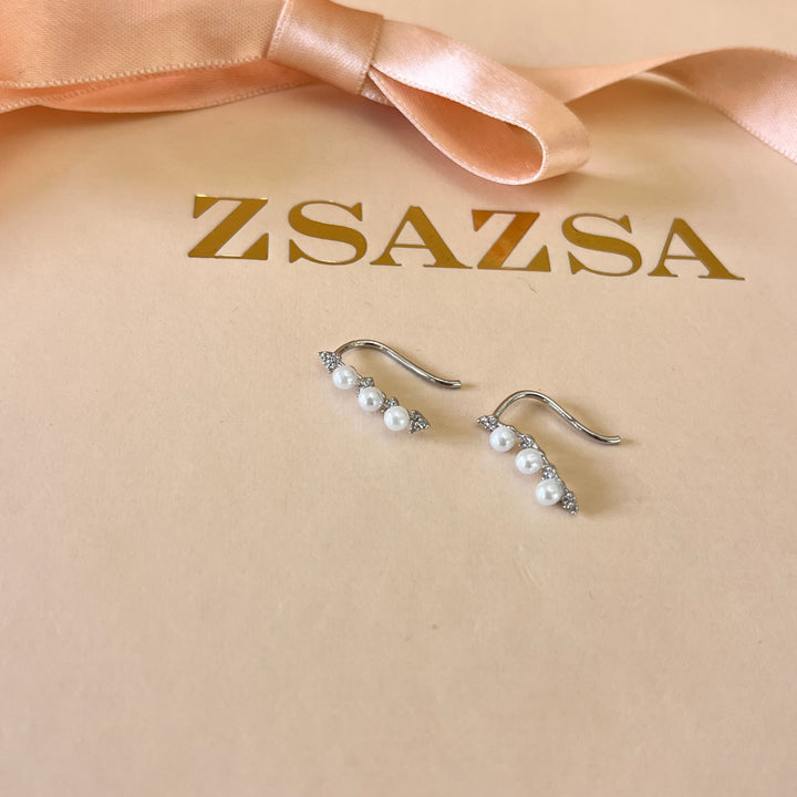 Zircone and white pearls white gold plated hooks