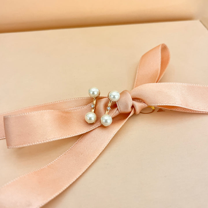 zircone and white pearls rose gold plated studs