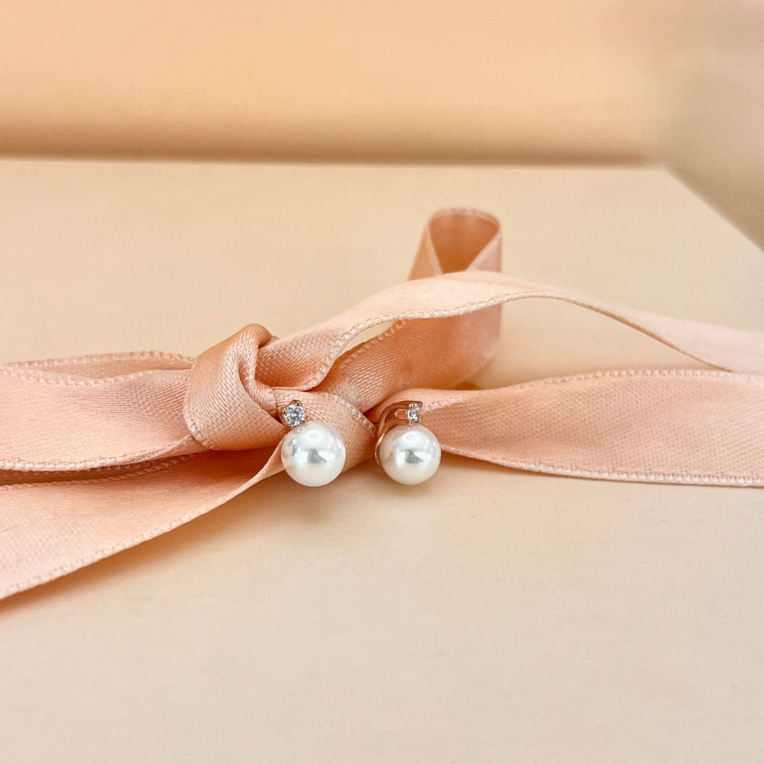 zircone and white pearls rose gold plated studs
