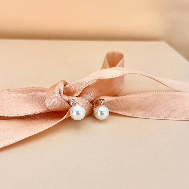 zircone and white pearls rose gold plated studs