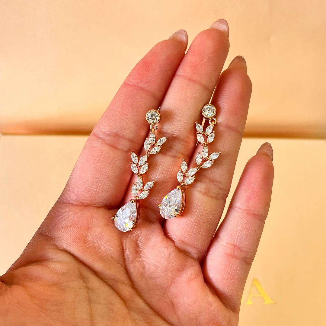 Marquise and teardrop zircone rose gold plated set