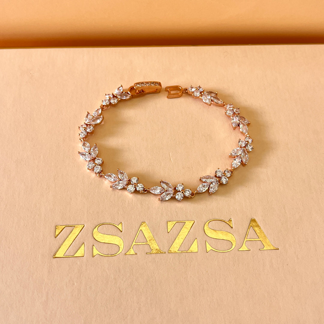 Marquise and round zircone rose gold plated set