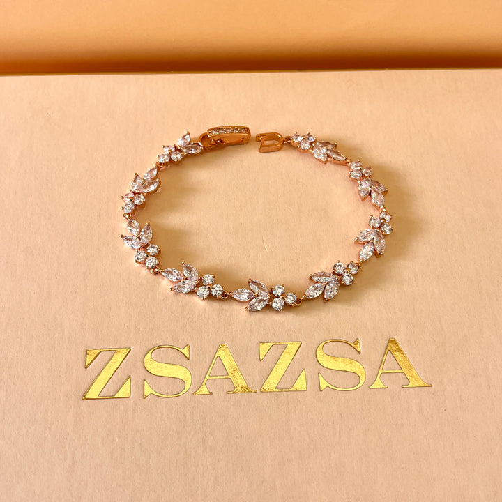 Marquise and round zircone rose gold plated set