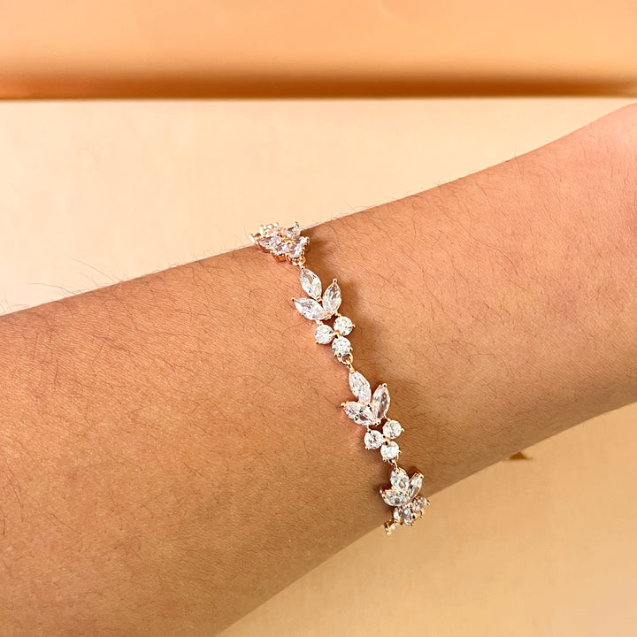 Marquise and round zircone rose gold plated set