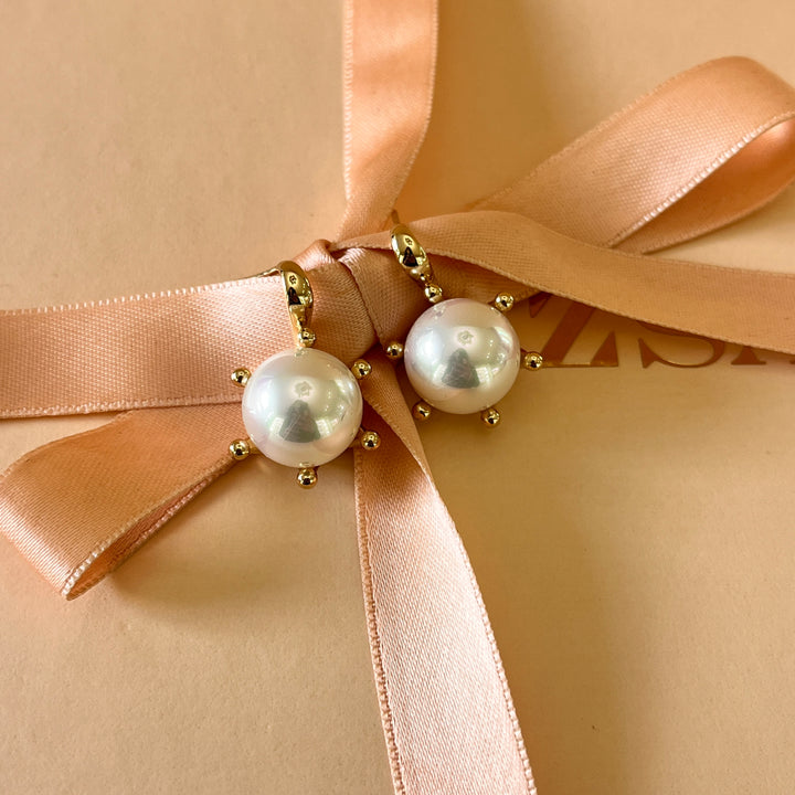 White Mallorca pearls gold plated earrings