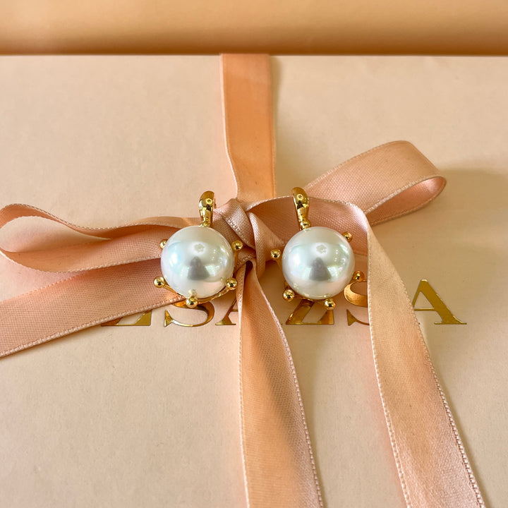 White Mallorca pearls gold plated earrings