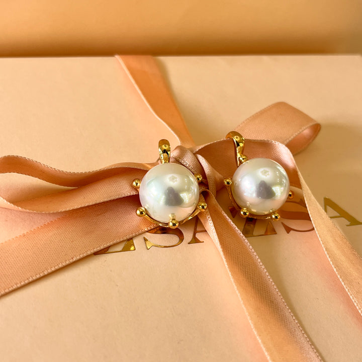 White Mallorca pearls gold plated earrings