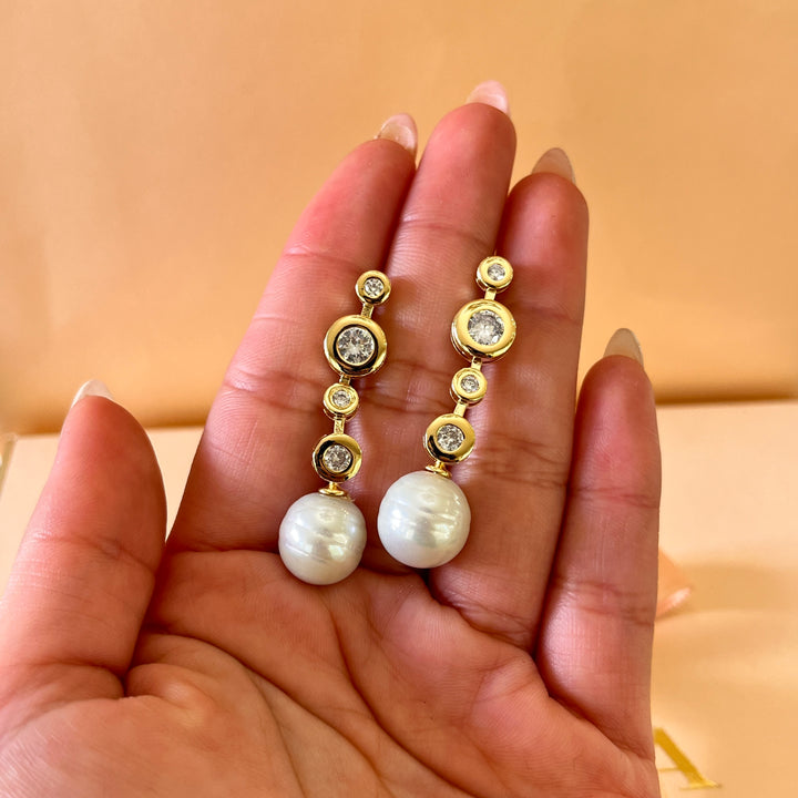 Zircone and white Mallorca pearls gold plated earrings