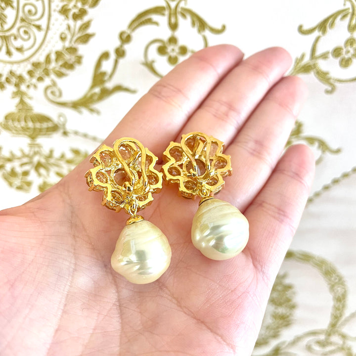 Mallorca pearls with Swarovski crystals earrings
