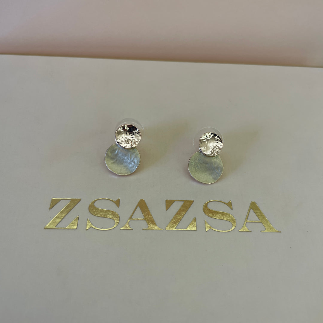 Enamel lime green studs earrings