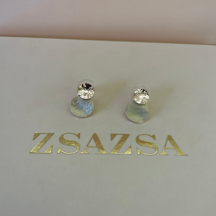 Enamel lime green studs earrings