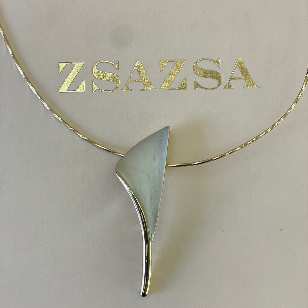 Enamel light grey curved gold plated set