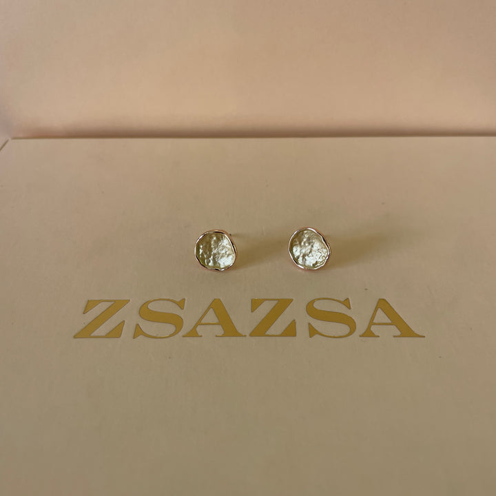 Enamel lime green studs earrings