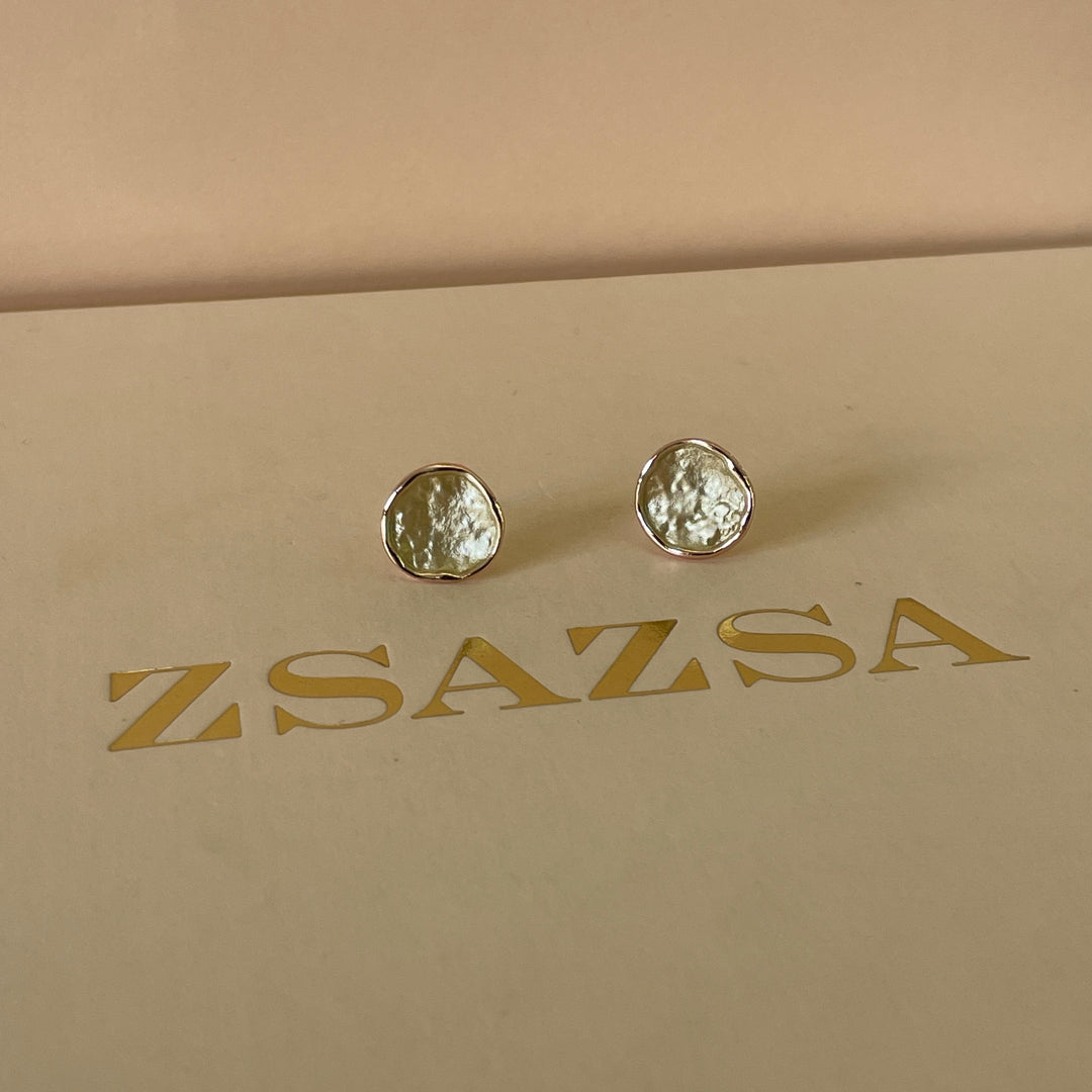 Enamel lime green studs earrings