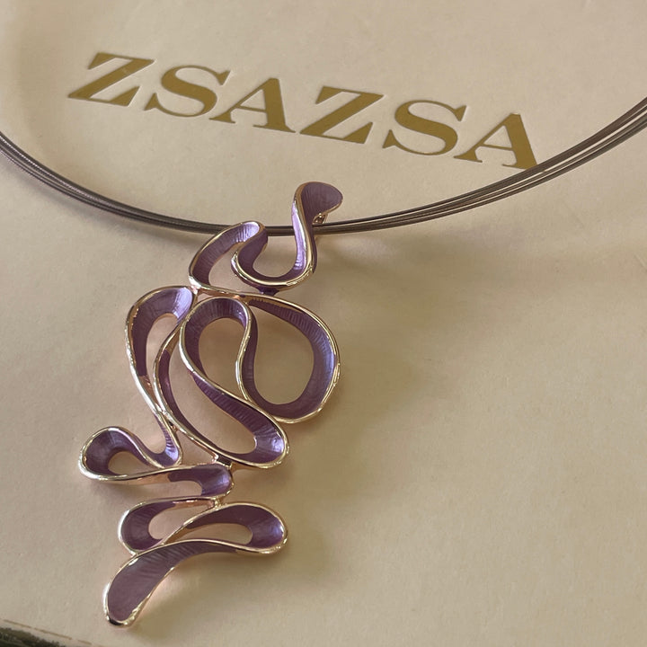 Enamel pink curvy set