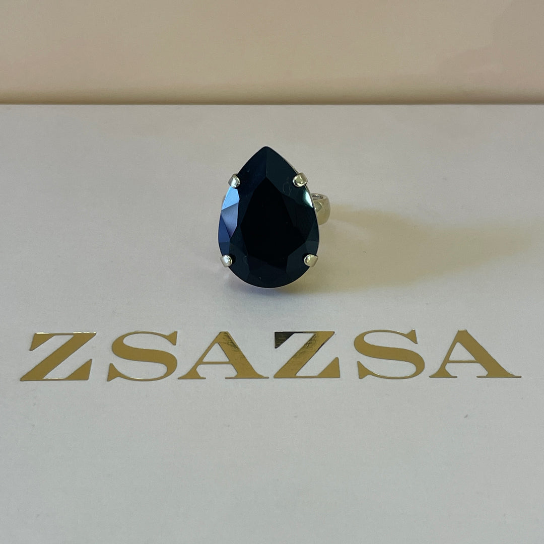 Preciosa crystal larger teardrop black with gold plated ring