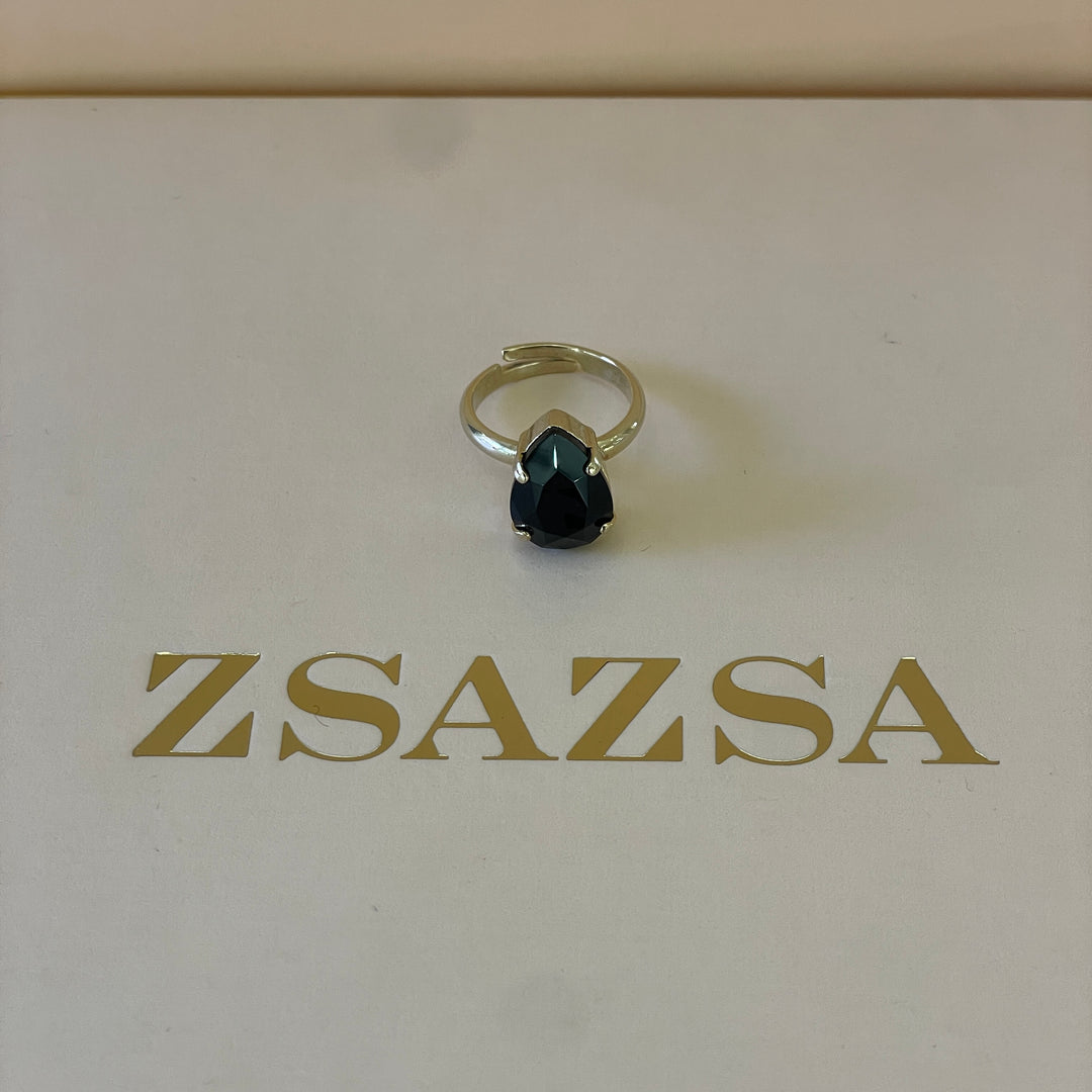 Preciosa crystal teardrop  black with gold plated ring