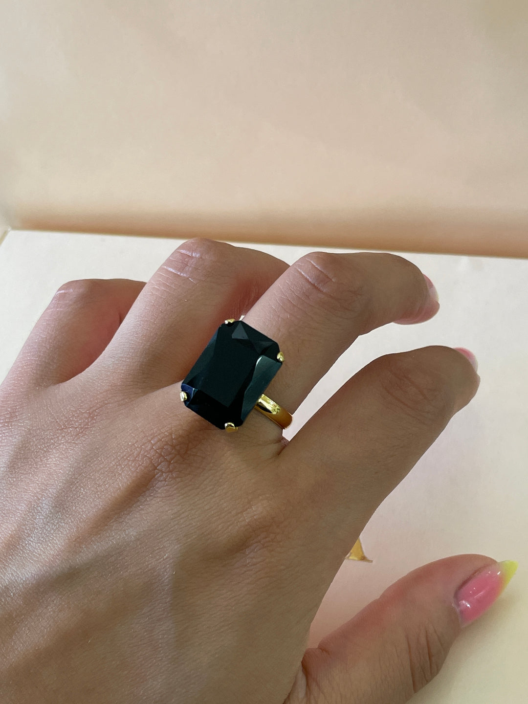 Preciosa crystal rectangle black with gold plated ring