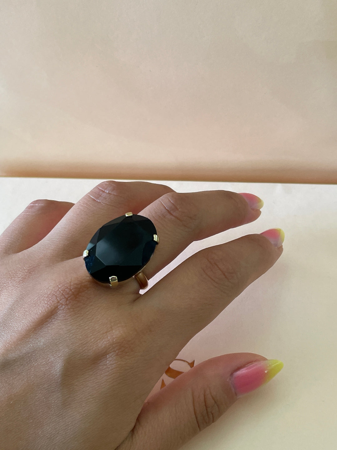 Preciosa crystal larger oval black with gold plated ring