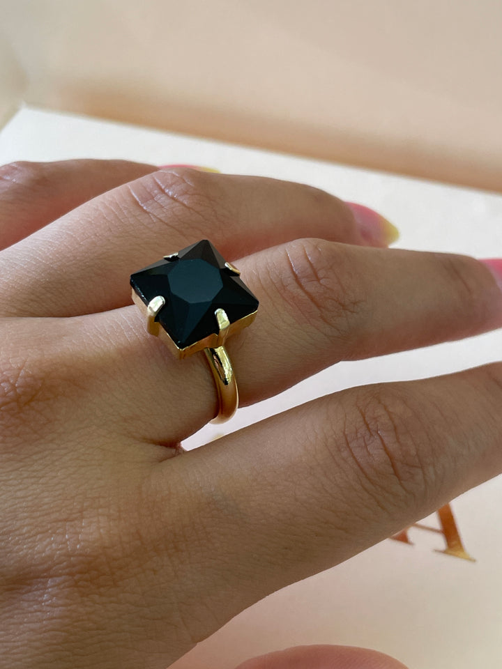 Preciosa crystal larger square black with gold plated ring