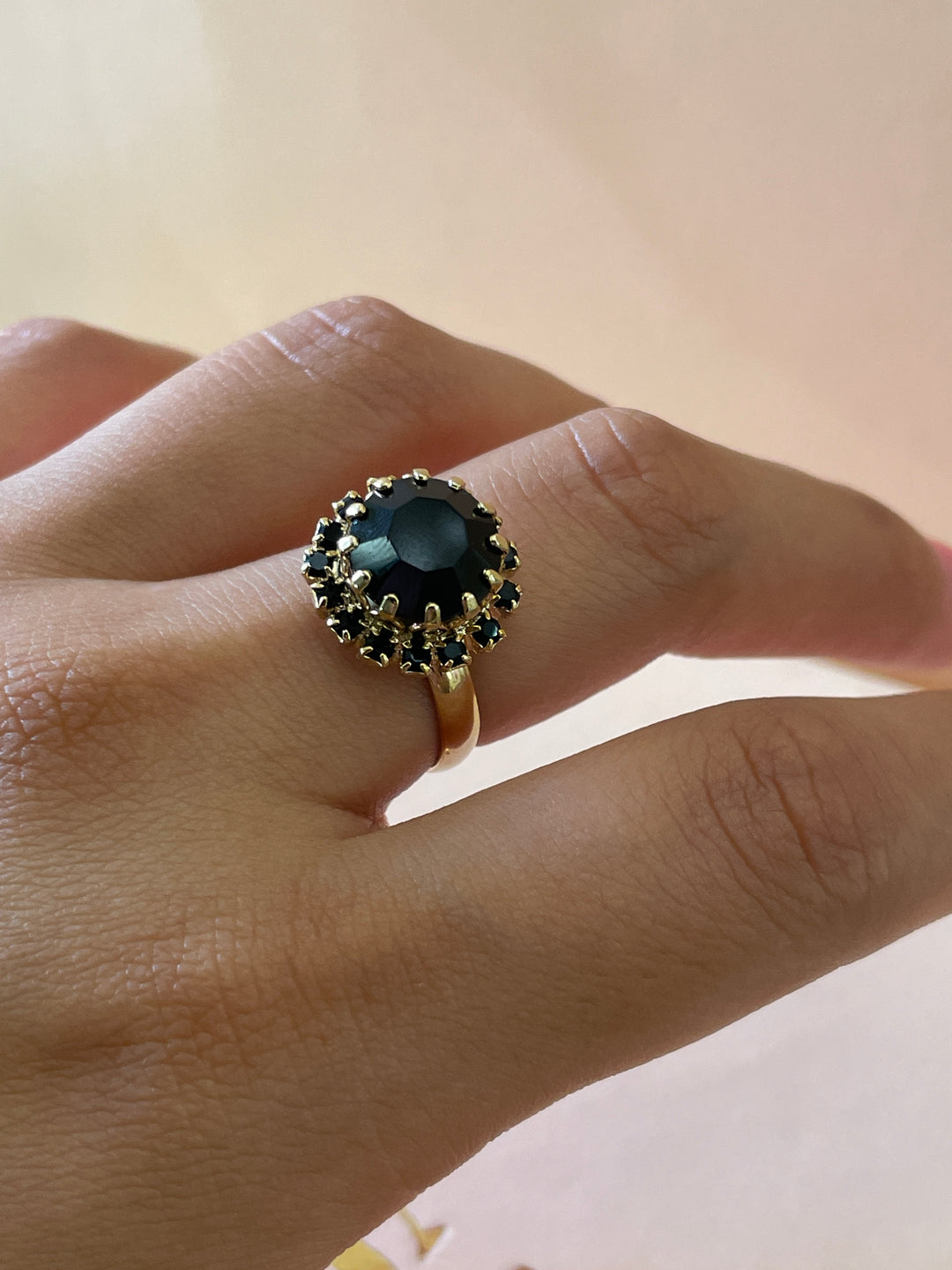 Preciosa crystal round with black crystals gold plated ring