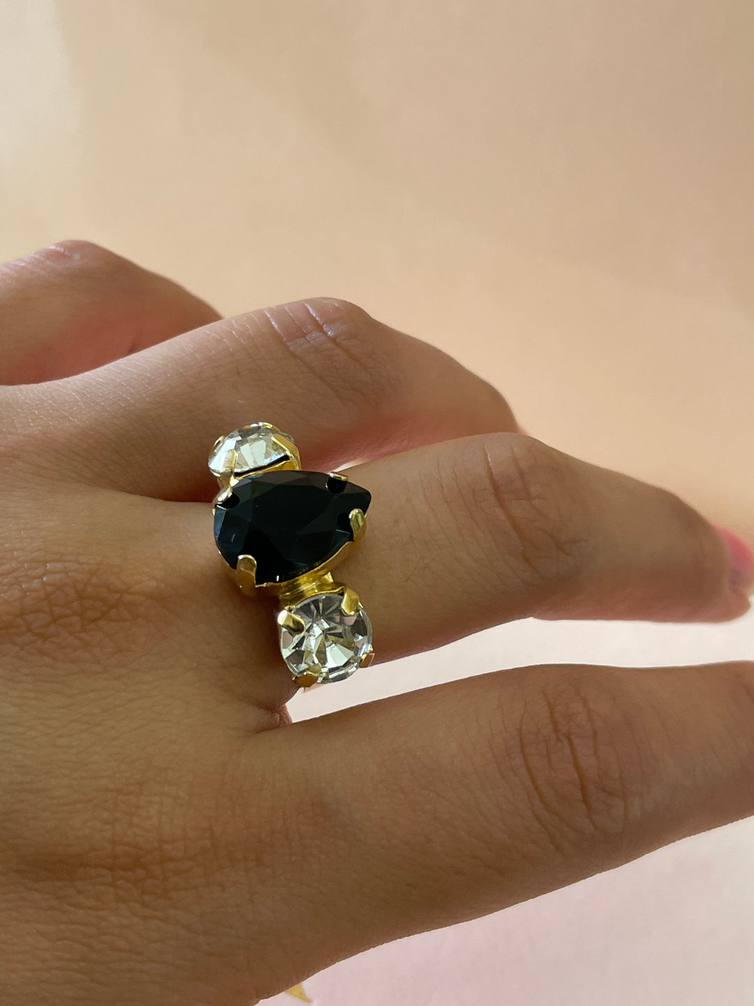Preciosa crystal middle teardrop  black with gold plated ring