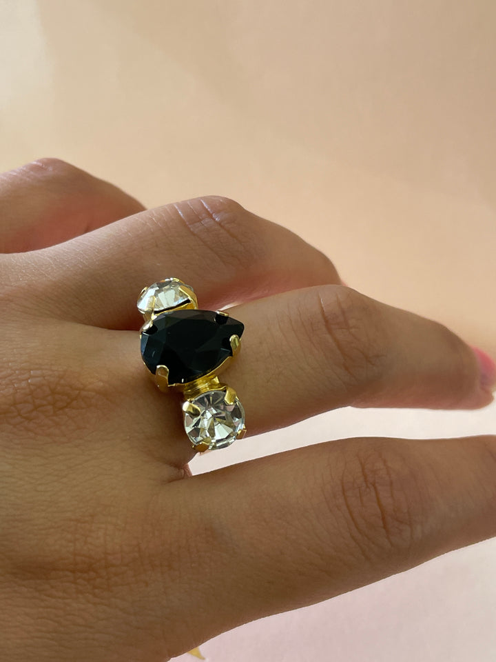 Preciosa crystal middle teardrop  black with gold plated ring